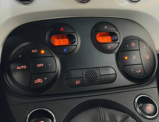 Imagem 12 – 500 2015 1.4 Abarth 16V Turbo Gasolina 2P Manual