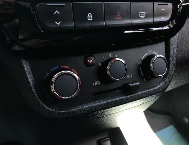 Imagem 13 – Kwid 2025 1.0 12V Sce Flex Intense Manual