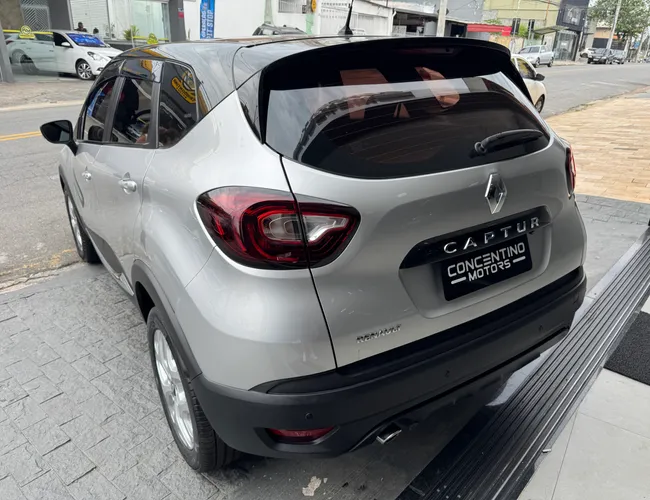 Imagem exterior do veículo Captur 2019 1.6 16V Sce Flex Life X-Tronic