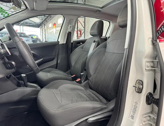Imagem 13 – 208 2014 1.6 Griffe 16V Flex 4P Automático