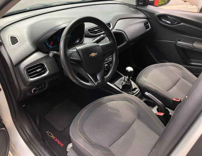 Imagem 6 – Onix 2014 1.4 Mpfi Lt 8V Flex 4P Manual