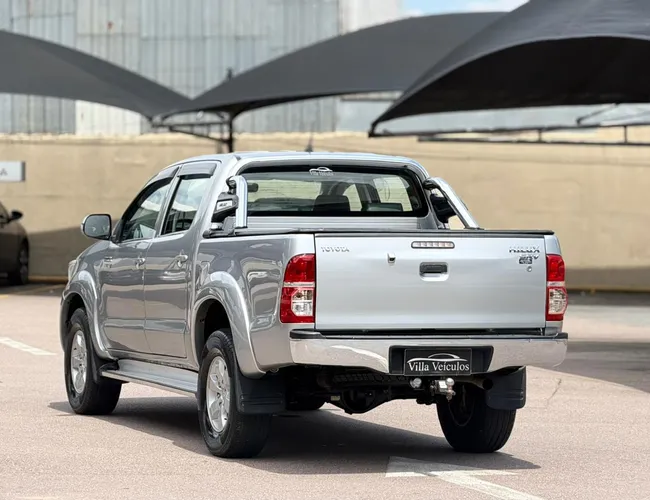 Imagem 8 – Hilux 2015 2.7 Srv 4X2 Cd 16V Flex 4P Automático