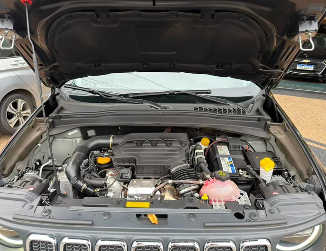Imagem 18 – Renegade 2025 1.3 T270 Turbo Flex Sahara At6