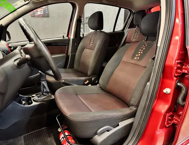 Imagem 12 – Sandero 2014 1.6 STEPWAY 8V FLEX 4P MANUAL
