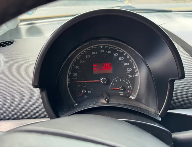 Imagem 12 – New Beetle 2008 2.0 Mi 8V Gasolina 2P Tiptronic