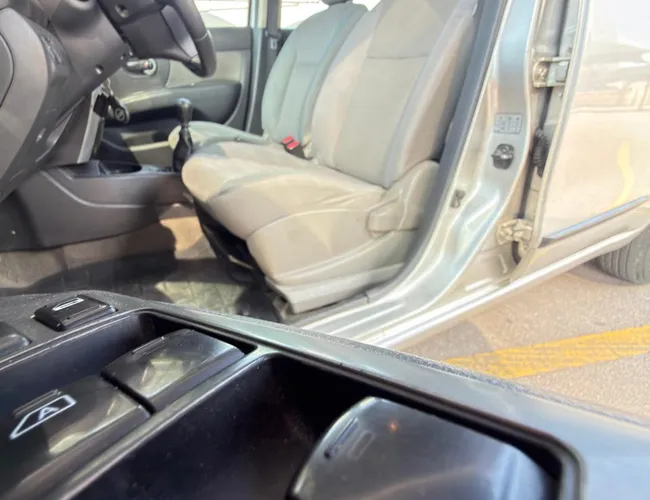 Imagem 11 – Grand Livina 2010 1.8 16V Flex 4P Manual