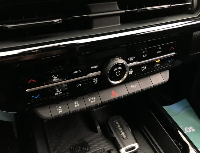 Imagem 16 – Rampage 2024 2.0 Hurricane 4 Turbo Gasolina R/T 4X4 Automático