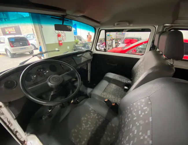 Imagem 8 – Kombi 2003 1.6 Furgão 8V Gasolina 3P Manual