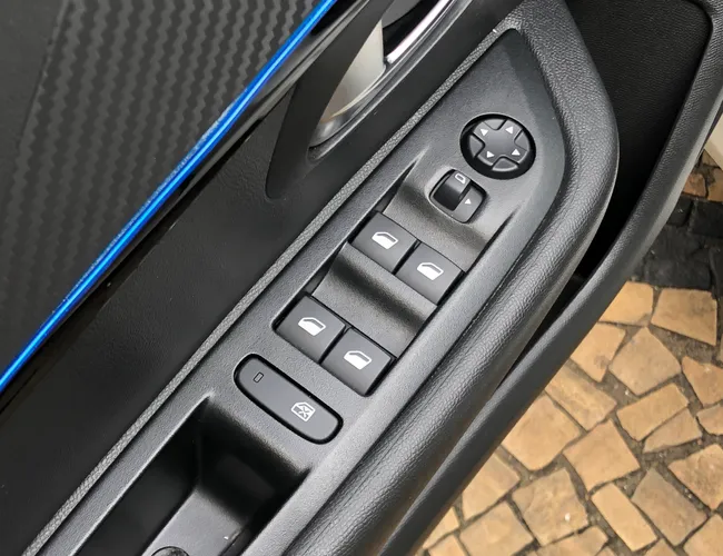 Imagem 8 – 208 2024 1.0 Firefly Flex Style Manual