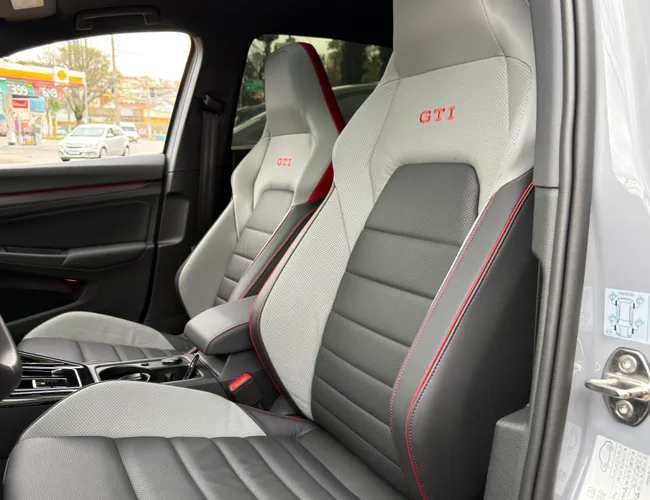 Imagem 8 – Golf 2026 2.0 370 Tsi Gasolina Gti Dsg
