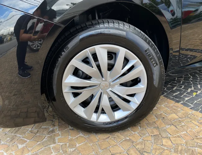 Imagem 5 – 208 2022 1.6 16V Flex Like Manual