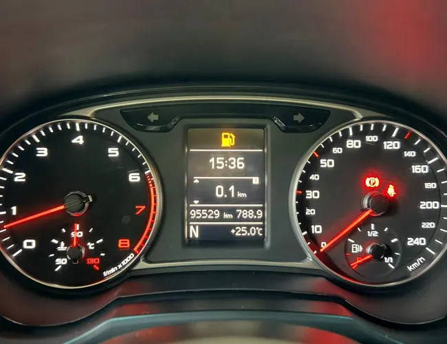 Imagem 14 – A1 2013 1.4 Tfsi Sportback Ambition 16V 185Cv Gasolina 4P Automático