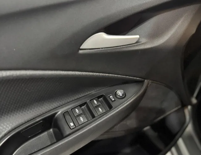 Imagem 12 – Onix 2025 1.0 Flex Lt Manual