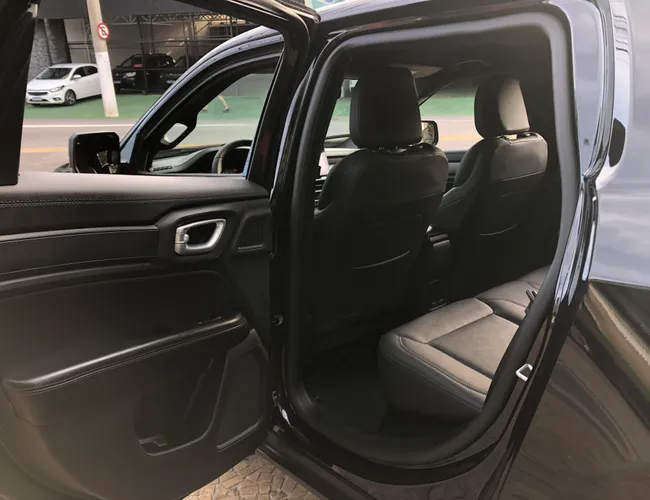 Imagem 11 – Rampage 2024 2.0 Turbo Diesel Rebel 4X4 Automático