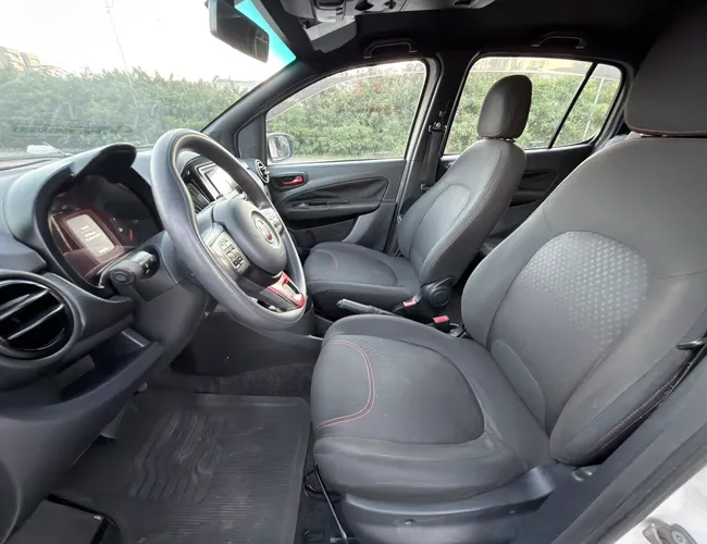 Imagem 12 – Uno 2015 1.4 Evo Sporting 8V Flex 4P Automatizado