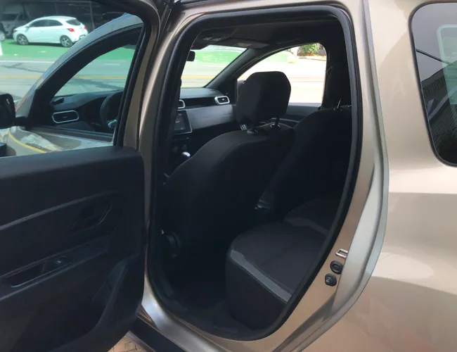Imagem 10 – Duster 2022 1.6 16V Sce Flex Zen X-Tronic