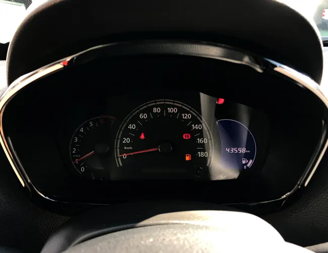 Imagem 15 – Kwid 2018 1.0 12V Sce Flex Intense Manual