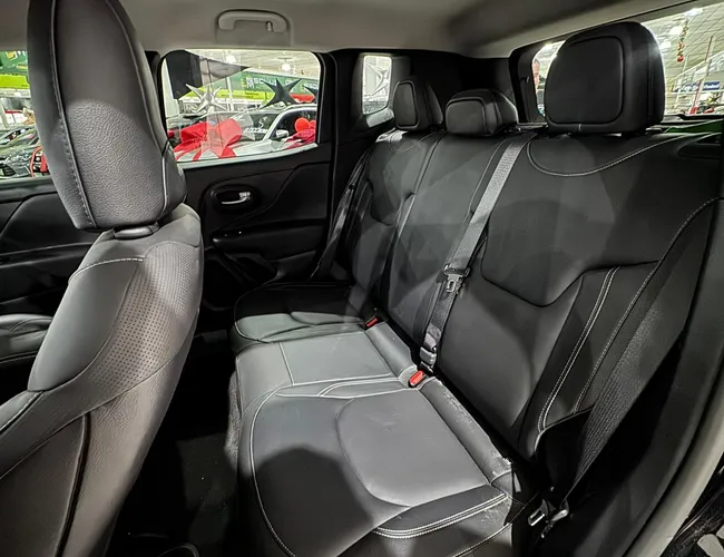 Imagem 8 – Renegade 2025 1.3 T270 Turbo Flex Longitude At6