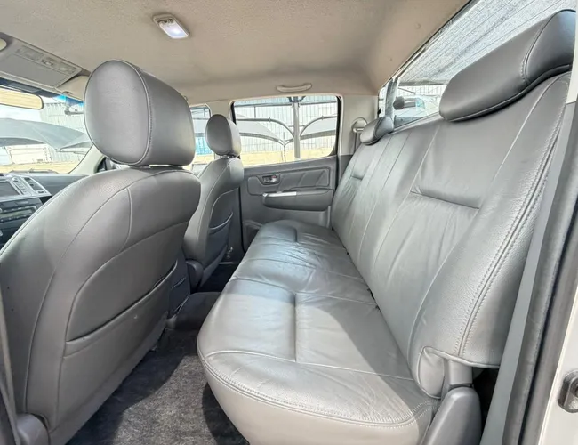 Imagem 19 – Hilux 2015 2.7 Srv 4X2 Cd 16V Flex 4P Automático