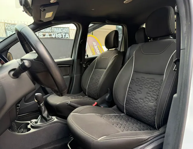 Imagem 14 – Duster Oroch 2017 2.0 16V Flex Dynamique 4P Automático