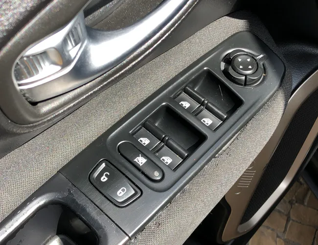 Imagem 8 – Renegade 2016 1.8 16V Flex Sport 4P Automático