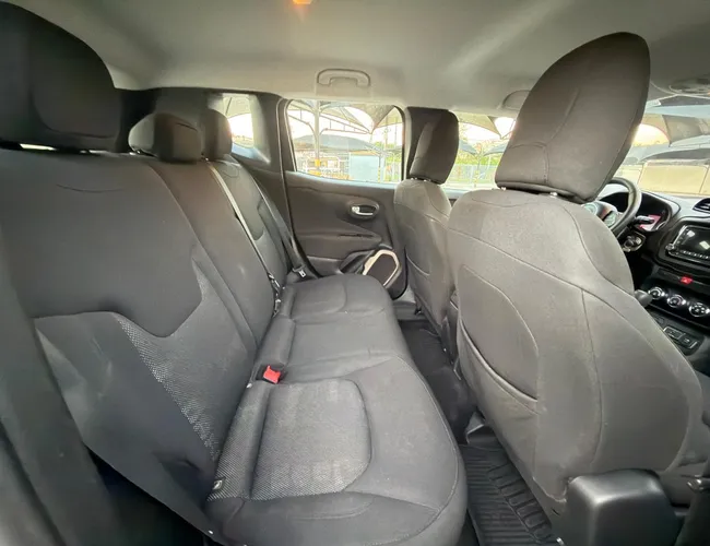 Imagem 20 – Renegade 2018 1.8 16V Flex Sport 4P Automático
