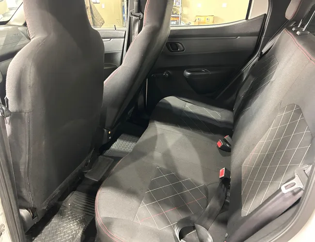 Imagem 8 – Kwid 2019 1.0 12V Sce Flex Zen Manual
