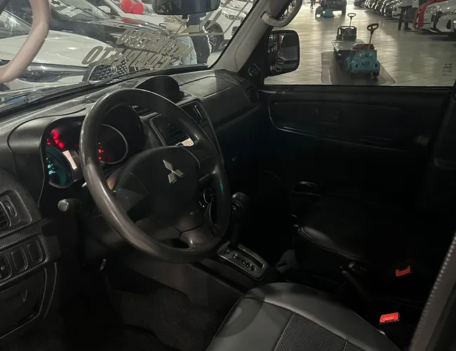 Imagem 7 – Pajero Tr4 2012 2.0 4X4 16V 140Cv Flex 4P Automático