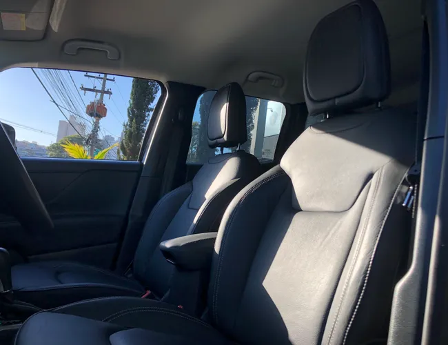 Imagem 7 – Renegade 2017 1.8 16V Flex Limited 4P Automático