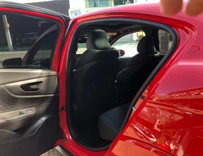 Imagem 12 – Fastback 2026 1.3 Turbo 270 Flex Abarth At6