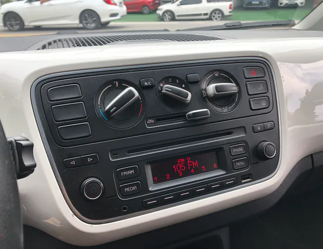 Imagem 13 – Cross Up 2016 1.0 Tsi 12V Flex 4P Manual