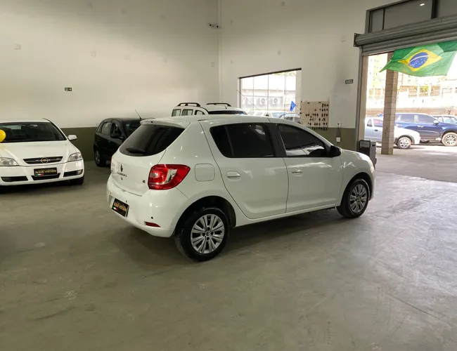 Imagem 13 – Sandero 2016 1.6 EXPRESSION 8V FLEX 4P MANUAL