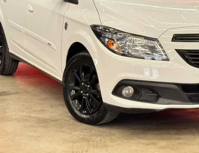 Imagem 12 – Onix 2015 1.0 Mpfi Seleção 8V Flex 4P Manual