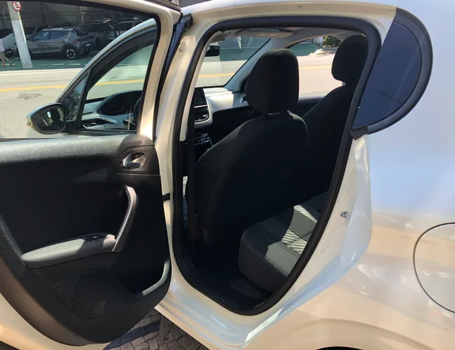 Imagem 11 – 208 2019 1.6 Griffe 16V Flex 4P Automático
