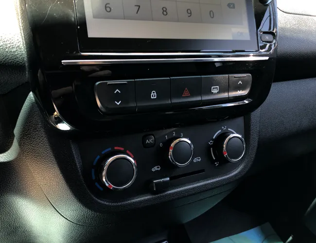 Imagem 12 – Kwid 2024 1.0 12V Sce Flex Intense Manual