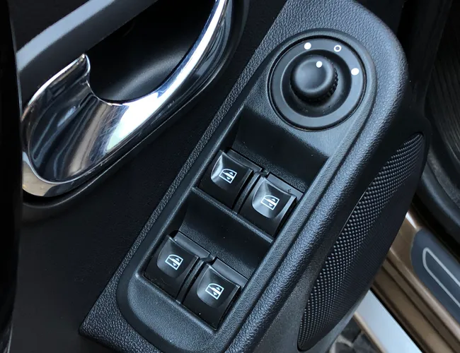 Imagem 7 – Duster 2016 2.0 Dynamique 4X2 16V Flex 4P Automático