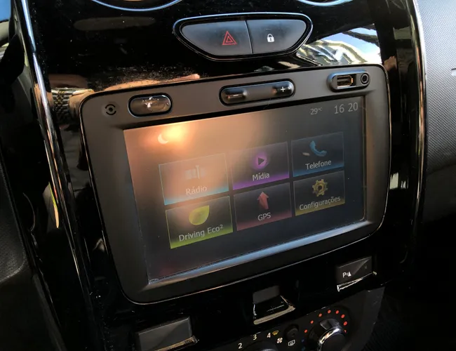 Imagem 11 – Duster 2016 2.0 Dynamique 4X2 16V Flex 4P Automático