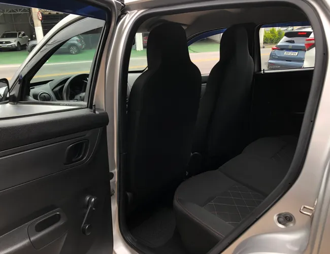 Imagem 9 – Kwid 2022 1.0 12V Sce Flex Zen Manual