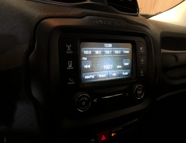 Imagem 7 – Renegade 2018 1.8 16V Flex Longitude 4P Automático