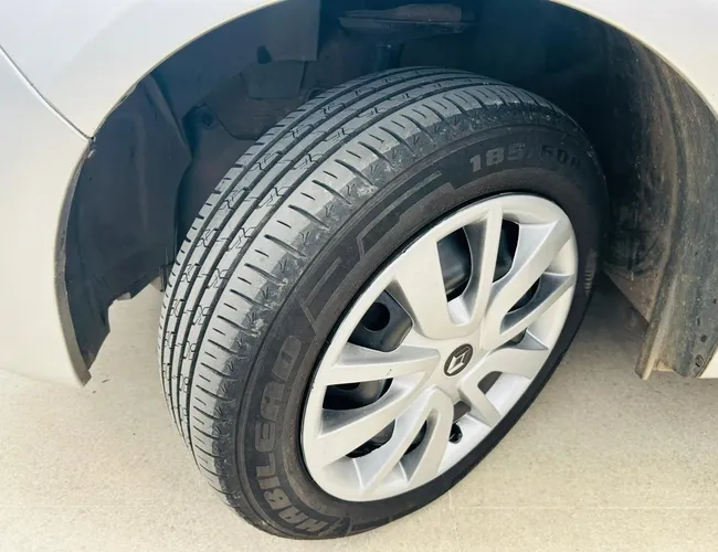 Imagem 11 – Sandero 2014 1.6 EXPRESSION 8V FLEX 4P MANUAL