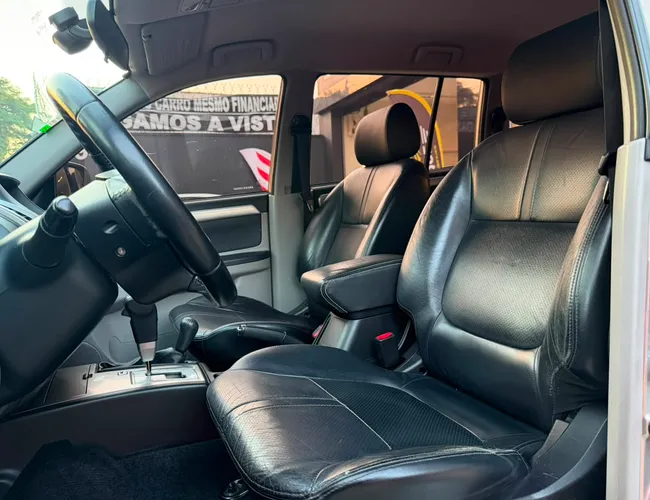 Imagem 15 – Pajero 2016 3.5 Hpe 4X4 7 Lugares V6 24V Flex 4P Automático