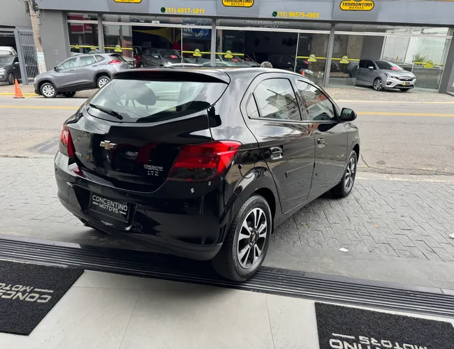 Imagem exterior do veículo Onix 2015 1.4 Mpfi Ltz 8V Flex 4P Automático