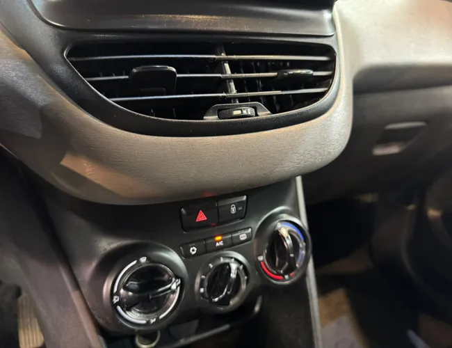 Imagem 7 – 208 2020 1.2 Active 12V Flex 4P Manual