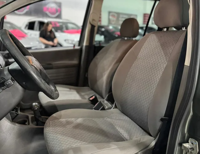 Imagem 8 – Zafira 2011 2.0 Mpfi Expression 8V Flex 4P Automático