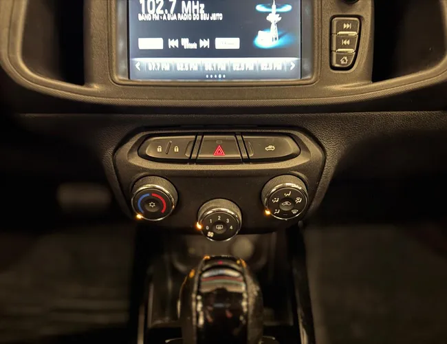 Imagem 6 – Prisma 2017 1.4 Mpfi Lt 8V Flex 4P Automático