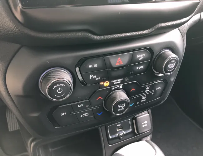 Imagem 13 – Renegade 2020 1.8 16V Flex Sport 4P Automático