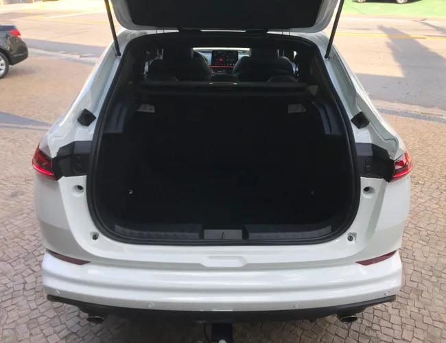 Imagem 14 – Fastback 2026 1.3 Turbo 270 Flex Abarth At6