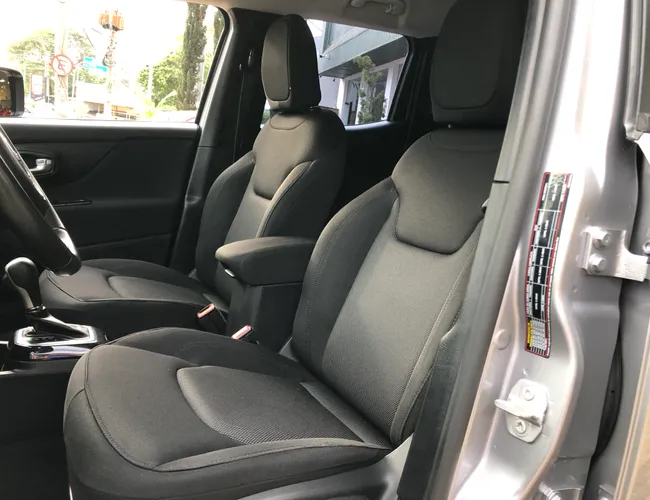 Imagem 7 – Renegade 2020 1.8 16V Flex Sport 4P Automático
