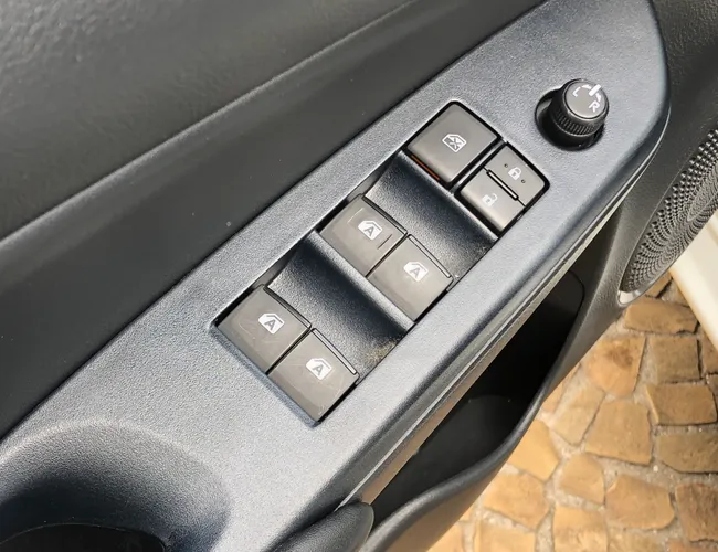 Imagem 8 – Yaris 2024 1.5 16V Flex Sedan Xs Multidrive