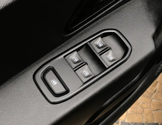 Imagem 8 – Duster 2022 1.6 16V Sce Flex Zen X-Tronic